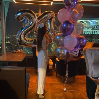 Комплект шаров сиреневых и серебрянных Карина