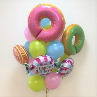 Композиция ярких шаров Сладкий букет