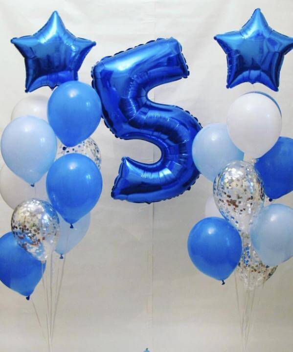 Синяя композиция на день рождения с цифрой