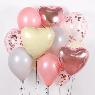 Композиция шаров розовые,бежевые Лакомка