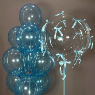 Воздушные шары с голубыми бантиками