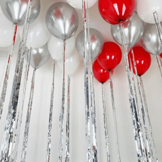Шары под потолок красные,белые,серебро на дождике 18 шт