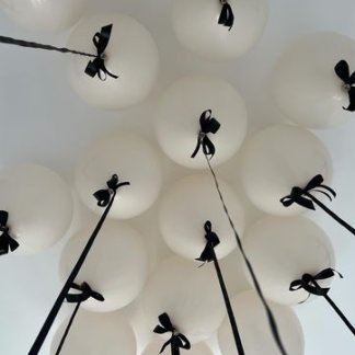 Шары под потолок бежевые с бантиками