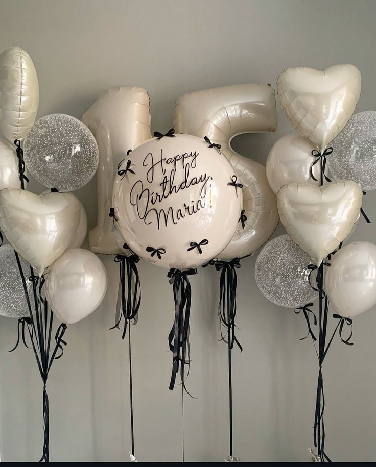 Набор шаров бежевых с черными бантиками