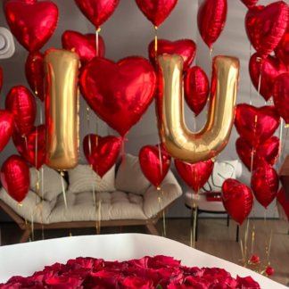 Шары для украшения комнаты красные сердца
