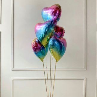 Фонтан шаров сердец разноцветные