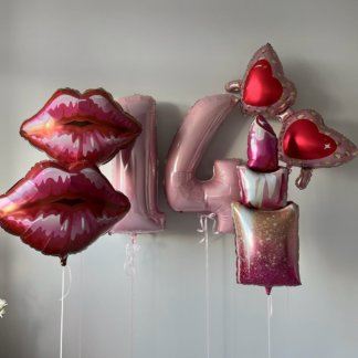 Воздушные шары с гелием девушке губы, помада