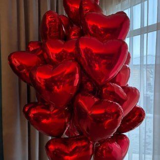 Облако красных сердец 30 шт