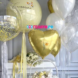 Набор белых и жёлтых шаров