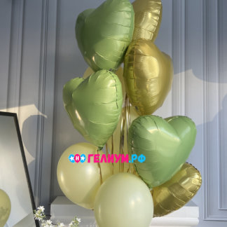 Букет из шаров на 8 марта с сердцами