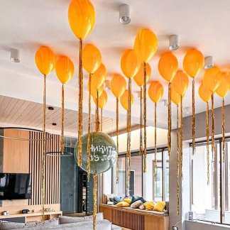 Оформление шарами дома оранжевые шарики